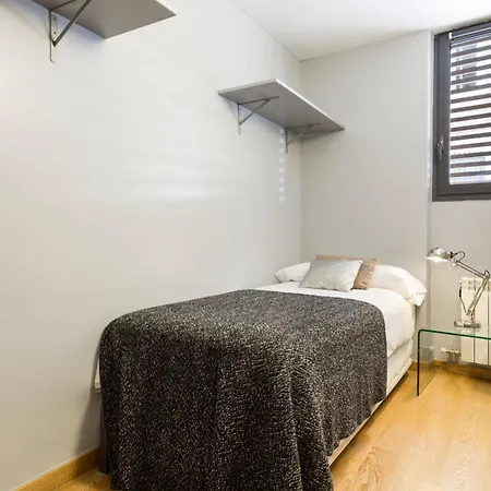 My Space Emirates - Bright In Gracia With Shared Pool * Barcelone