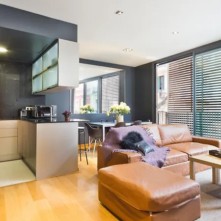 Appartement My Space Emirates - Bright In Gracia With Shared Pool *