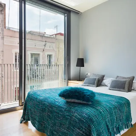 Appartement My Space Emirates - Bright In Gracia With Shared Pool
