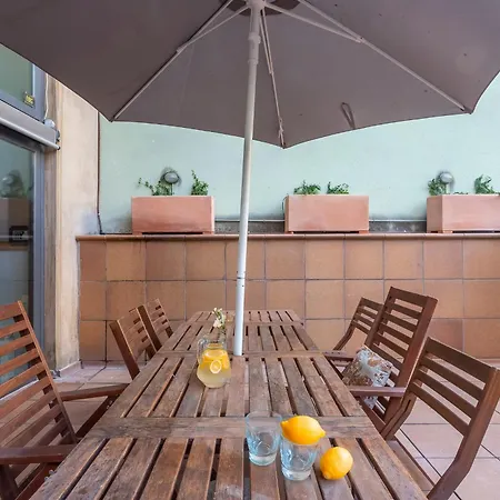 My Space Emirates - Bright In Gracia With Shared Pool アパート