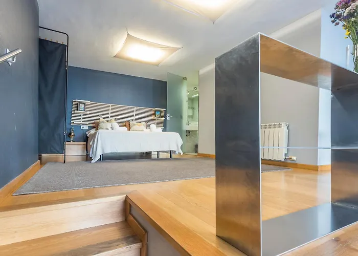 My Space Emirates - Bright In Gracia With Shared Pool Barcelone
