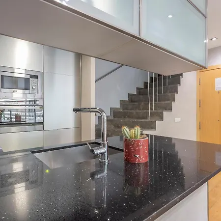 Apartment My Space Emirates - Bright In Gracia With Shared Pool Barcelona